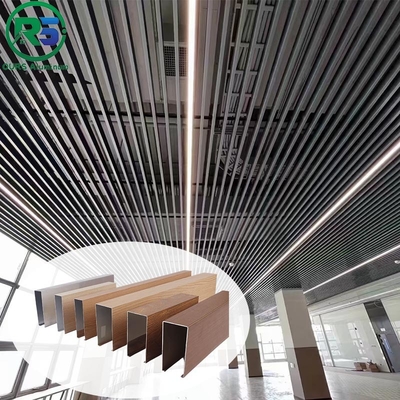 soffitto metallo sospeso in rosso vino per uso e applicazione versatili