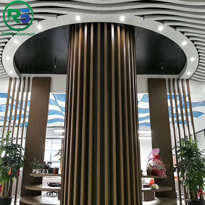 1.0 mm soffitto sospeso in metallo in rosso vino per decorazioni moderne e semplici